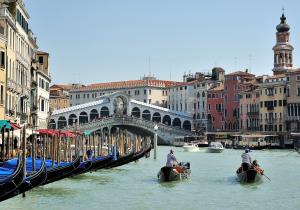 Rialto Gondoliers - by Saffron Blaze - Wikipedia