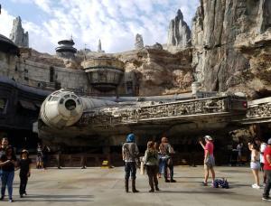 Disneyland - Star Wars Galaxy's Edge Millennium Falcon