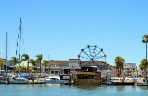 Newport Beach - Fun Zone - Wikipedia - by D Ramey Logan