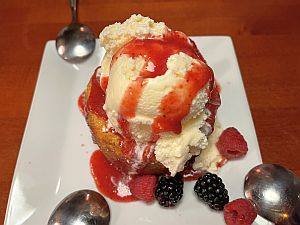 Claim Jumper restaurant in Buena Park