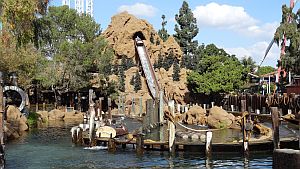 Knotts Berry Farm Log Ride
