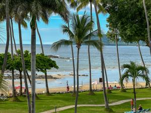 Tamarindo Diria Beach Resort