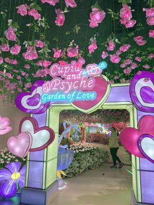 Imaginarium at Lakewood Center CA Cupid